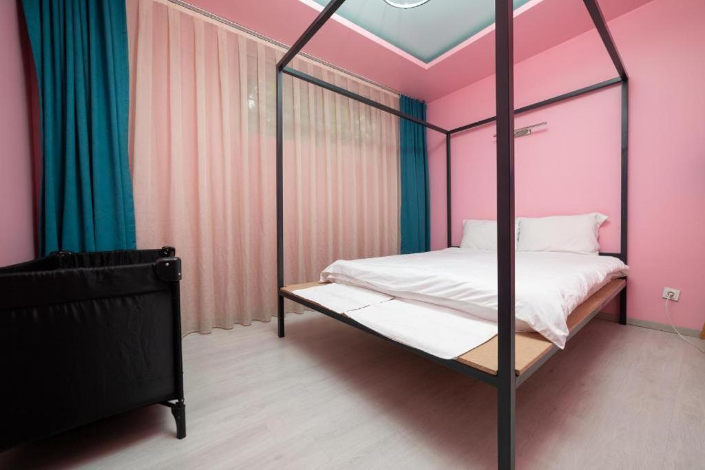 פרישטינה Hotel Gloria Ks מראה חיצוני תמונה