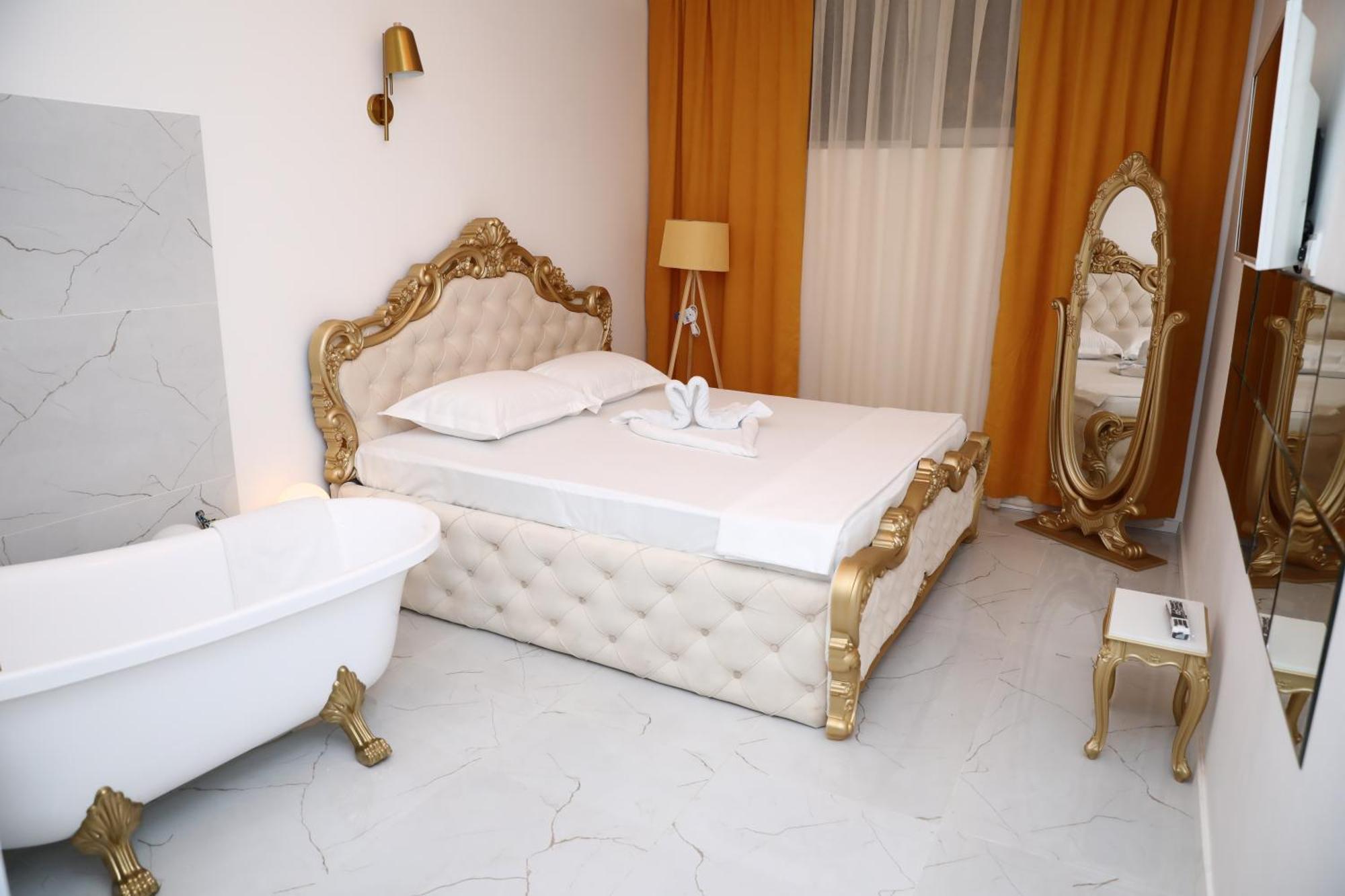 פרישטינה Hotel Gloria Ks מראה חיצוני תמונה