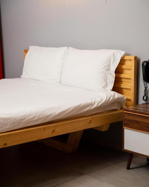 פרישטינה Hotel Gloria Ks מראה חיצוני תמונה