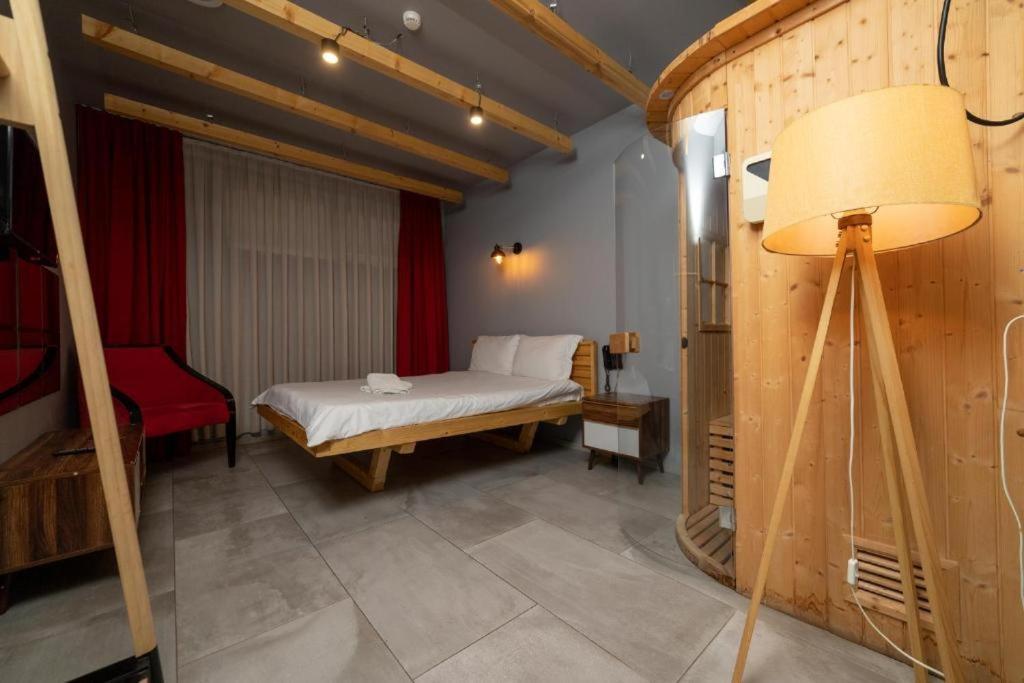 פרישטינה Hotel Gloria Ks מראה חיצוני תמונה