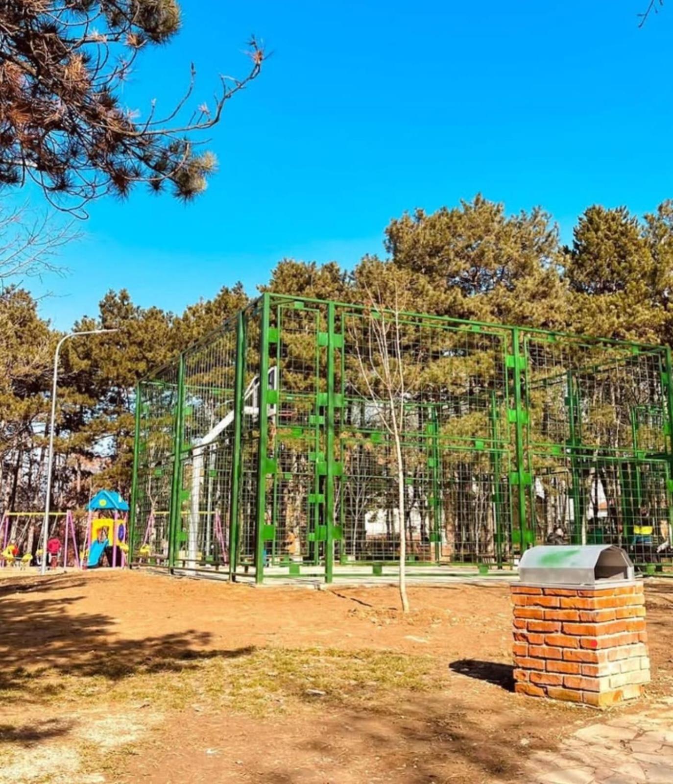 פרישטינה Hotel Gloria Ks מראה חיצוני תמונה